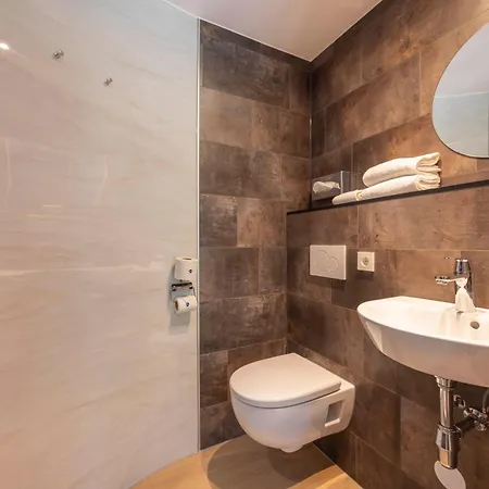 Отель Fletcher Hotel-restaurant De Kempen