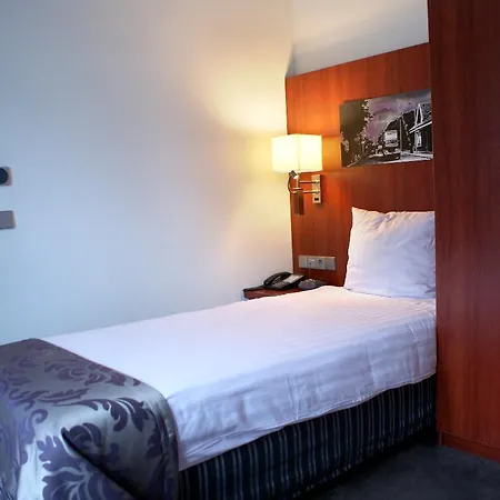Fletcher Hotel-restaurant De Kempen 3* レウセル